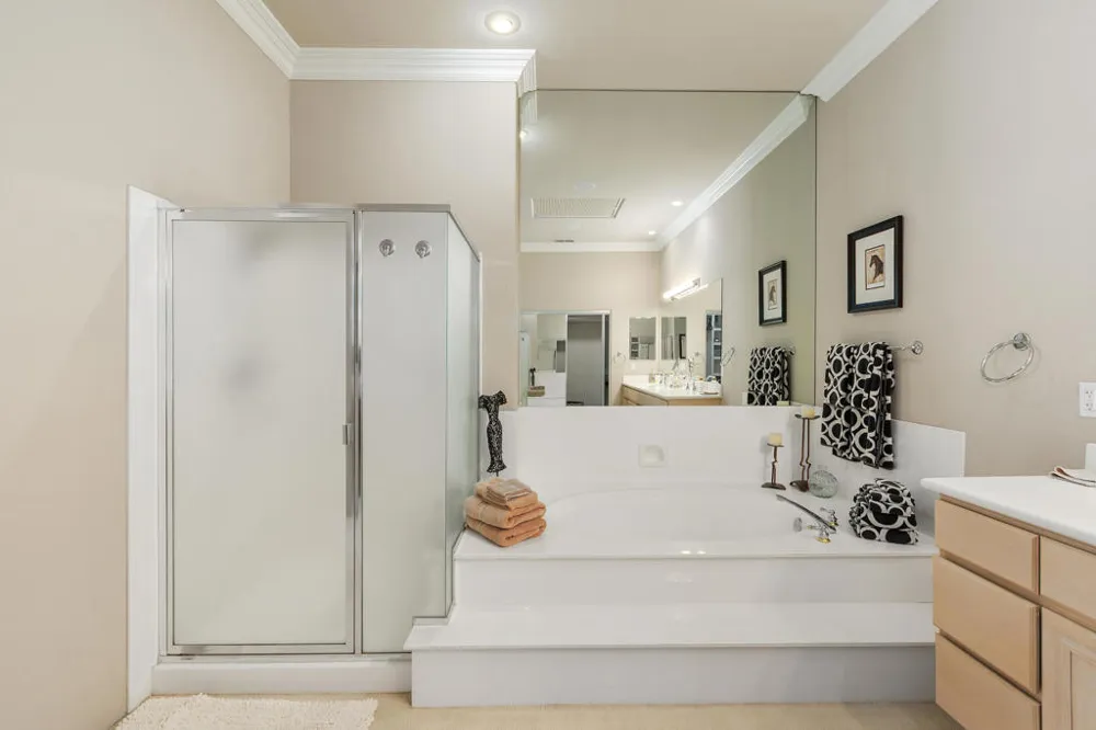 99 Kavenish Drive Rancho Mirage, CA 92270