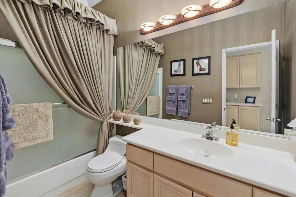 99 Kavenish Drive Rancho Mirage, CA 92270
