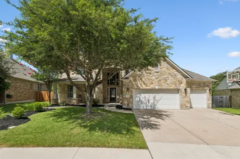 16517 Along Creek Cove