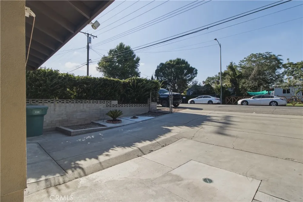 910 W George Banning, CA 92220