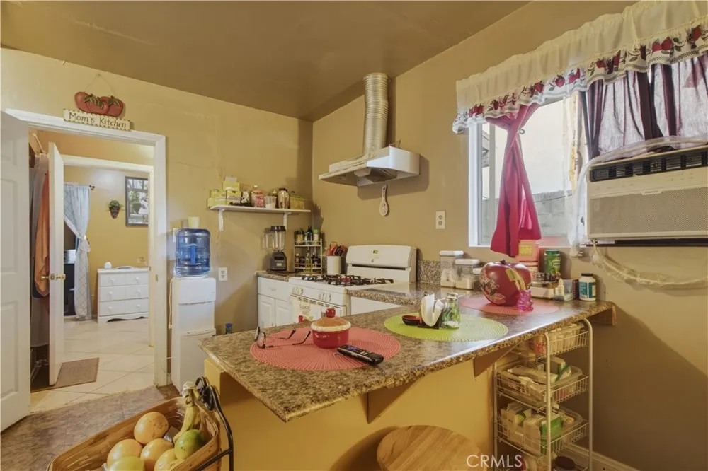 910 W George Banning, CA 92220