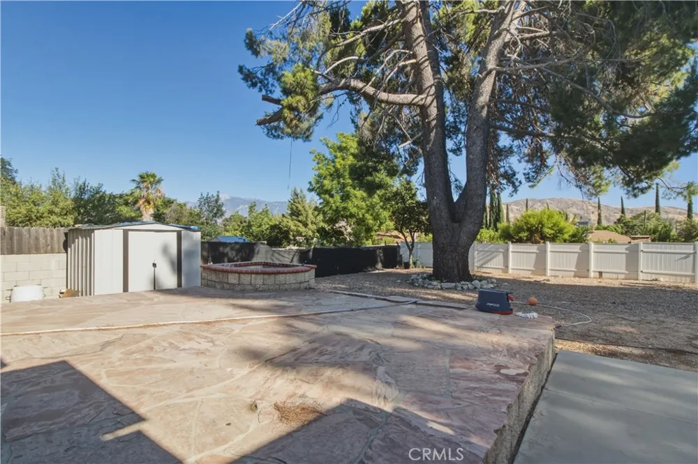 910 W George Banning, CA 92220