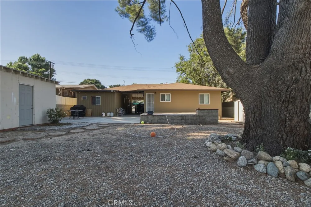 910 W George Banning, CA 92220