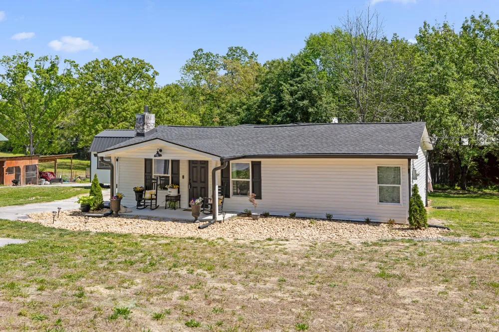 3940 Cole Trail Ooltewah, TN 37363