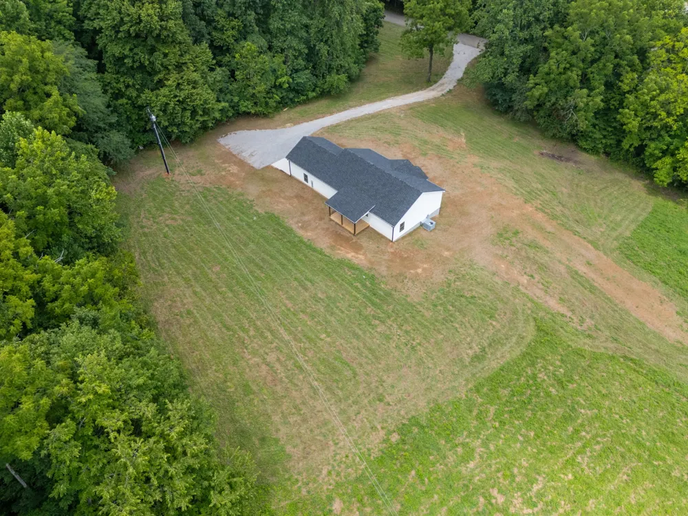 1299 Freeman Loop Cumberland Furnace, TN 37051