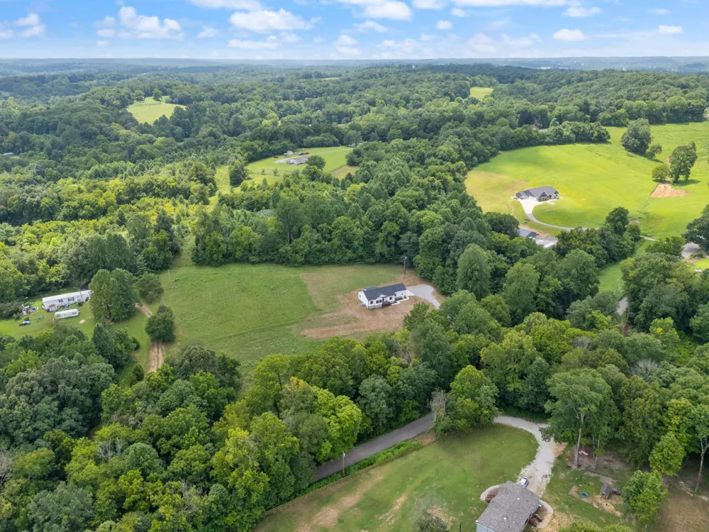 1299 Freeman Loop Cumberland Furnace, TN 37051