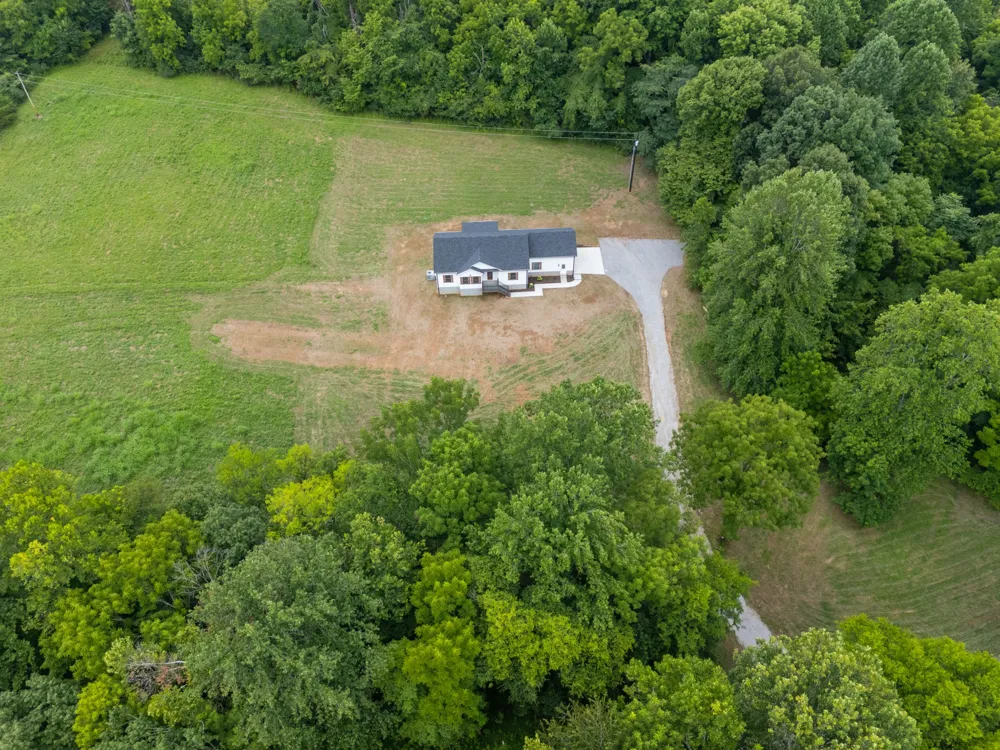 1299 Freeman Loop Cumberland Furnace, TN 37051