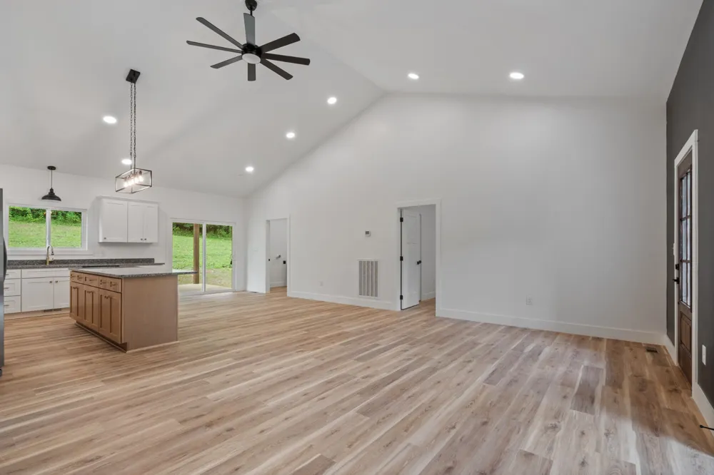 1299 Freeman Loop Cumberland Furnace, TN 37051