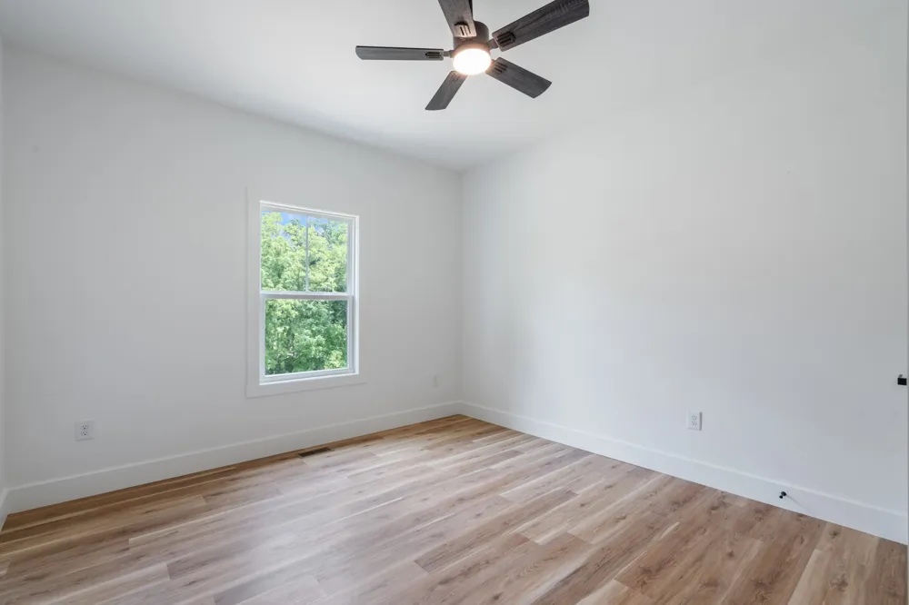 1299 Freeman Loop Cumberland Furnace, TN 37051