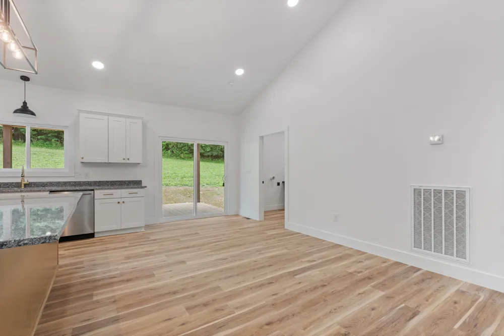1299 Freeman Loop Cumberland Furnace, TN 37051