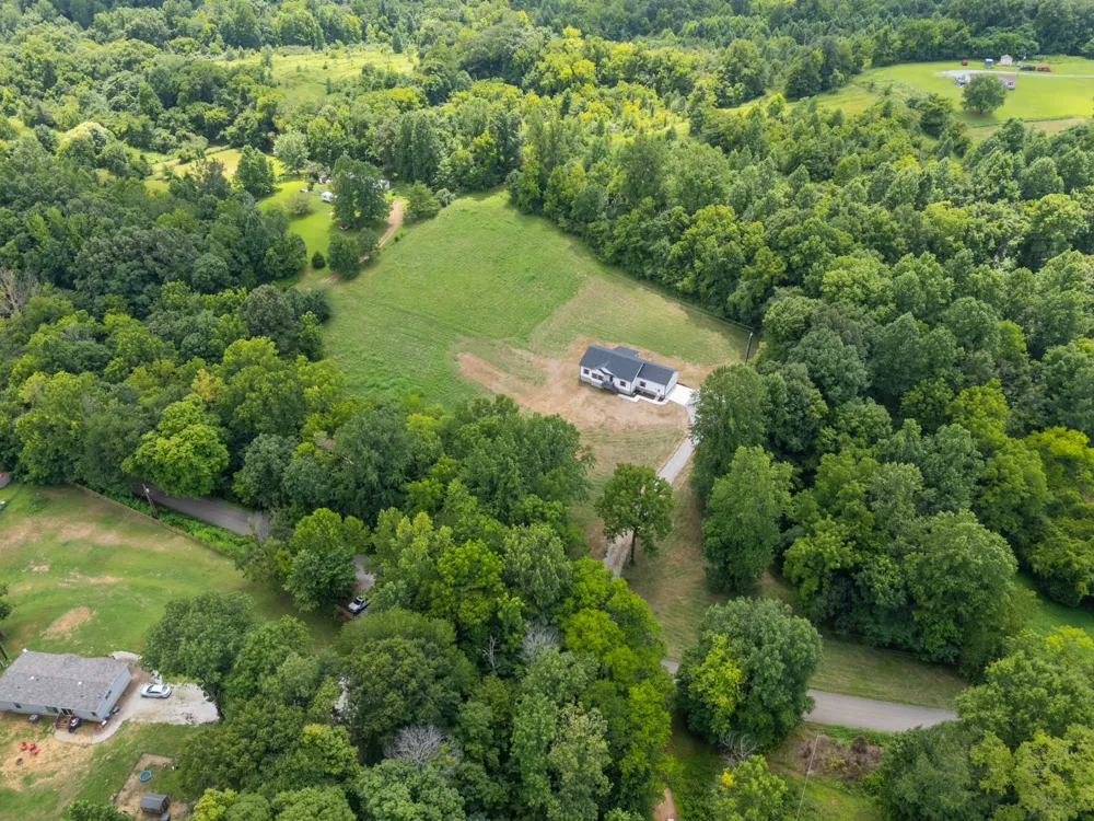 1299 Freeman Loop Cumberland Furnace, TN 37051