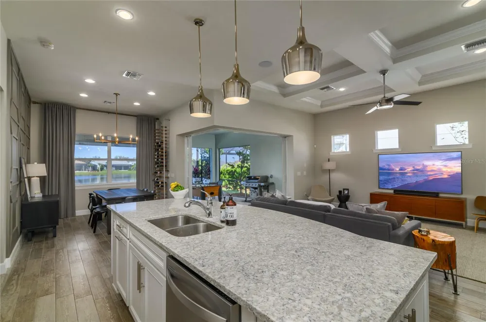 12203 SEABROOK AVENUE Bradenton, FL 34211