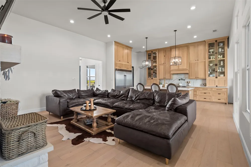 850 Cooke Road Ennis, TX 75119