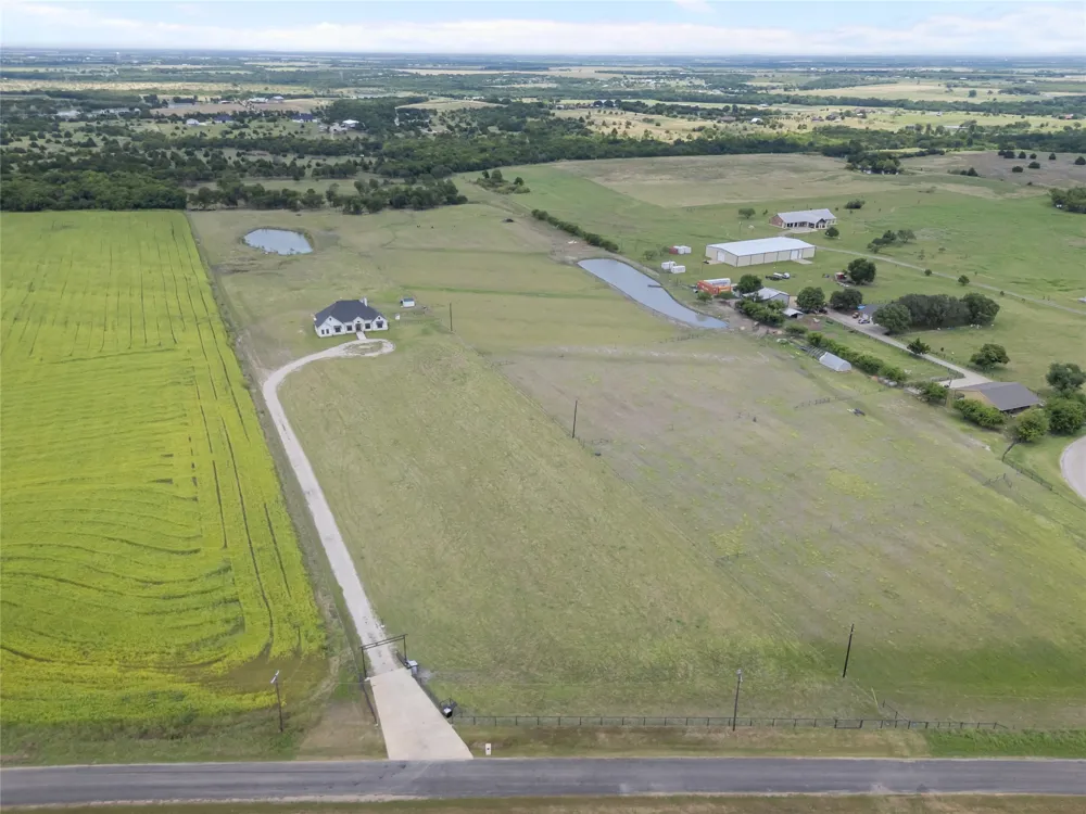 850 Cooke Road Ennis, TX 75119