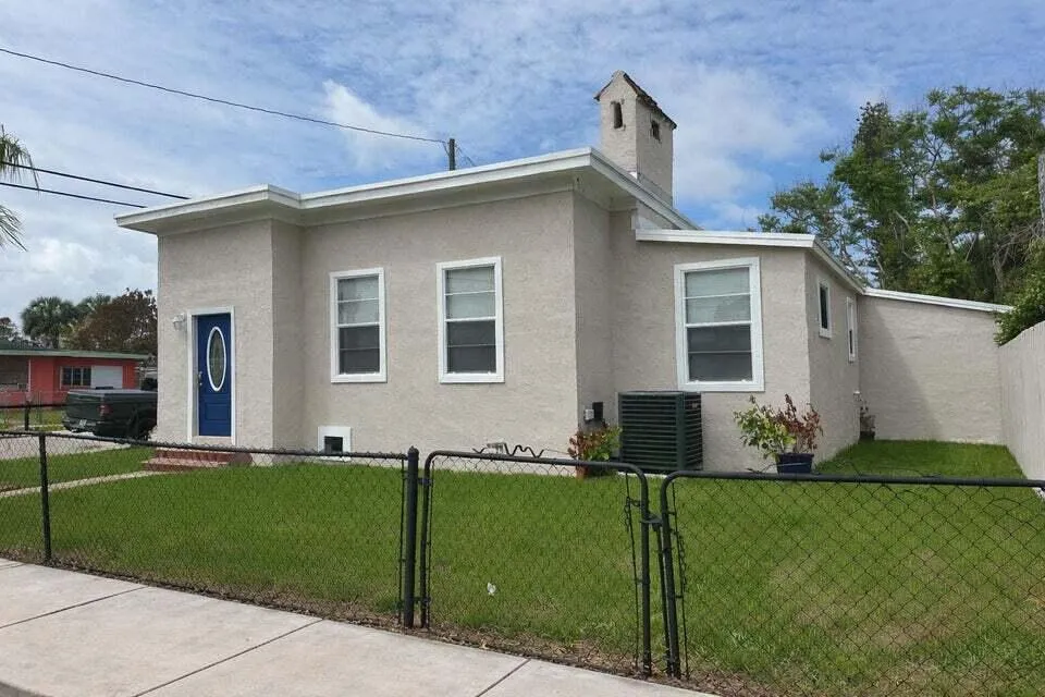 139 Alma Court Fort Pierce, FL 34950