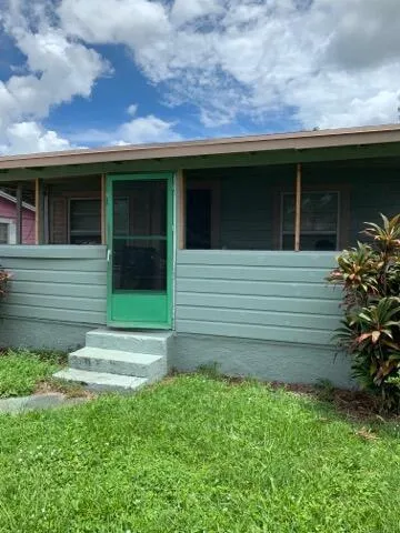 242 A LANE Cocoa, FL 32926