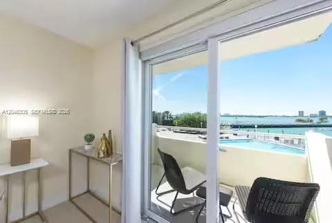7904 West Dr #214 North Bay Village, FL 33141