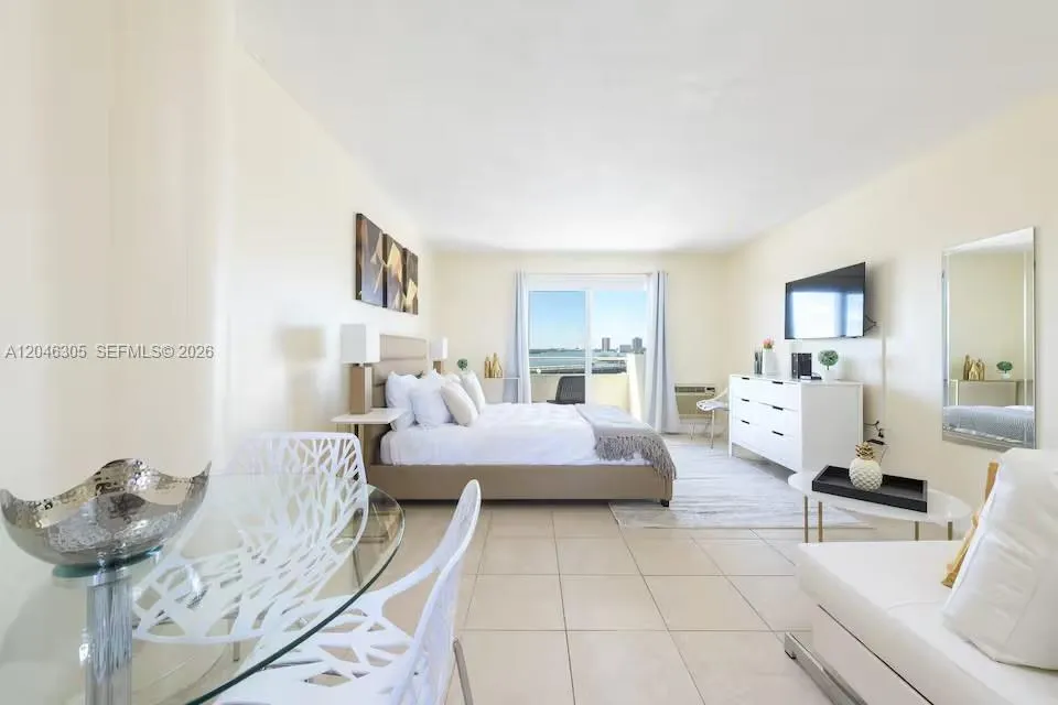 7904 West Dr #214 North Bay Village, FL 33141