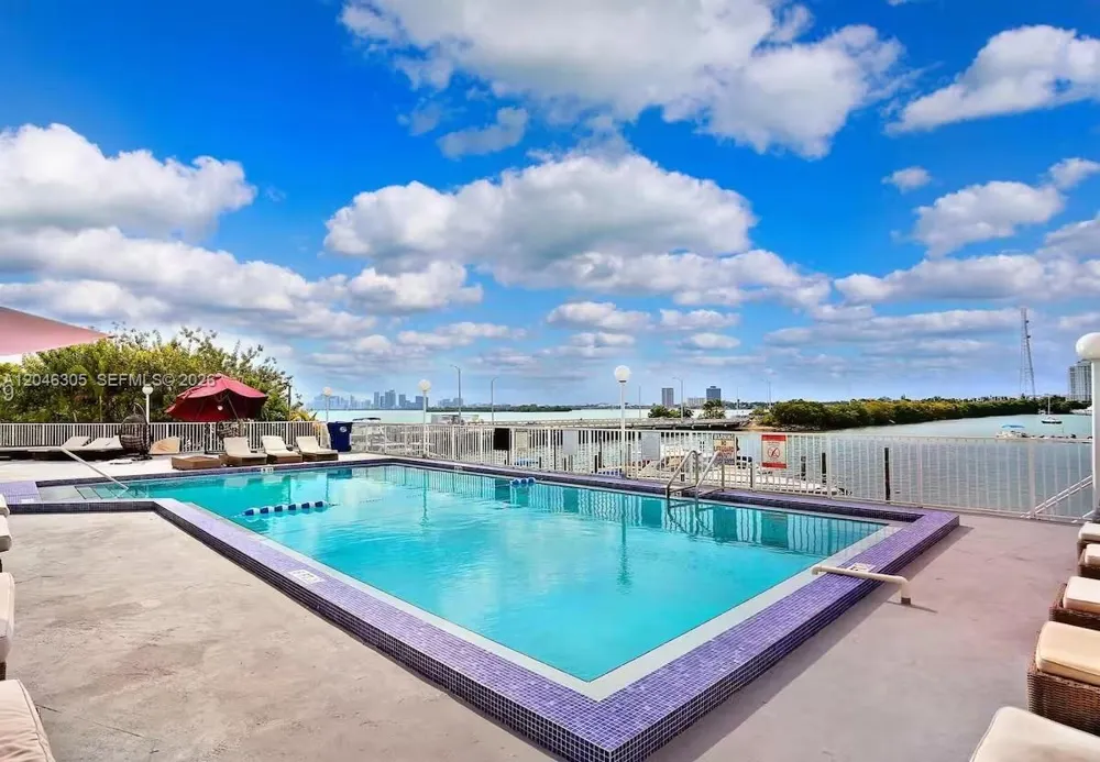 7904 West Dr #214 North Bay Village, FL 33141