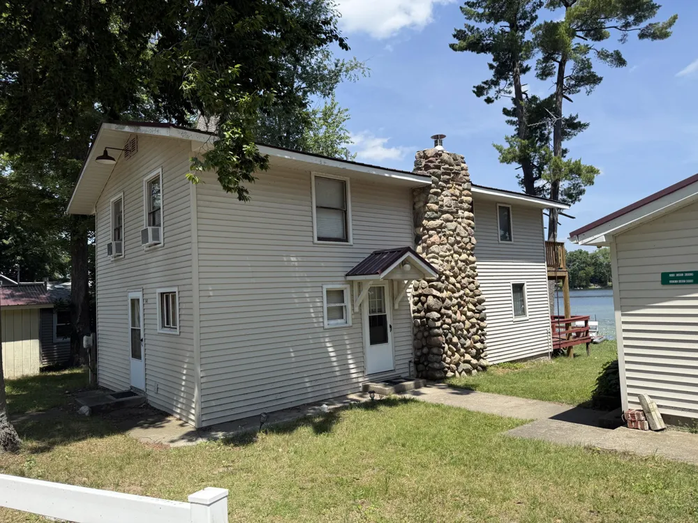 141 S Beechwood Drive SW Sidney Township, MI 48888