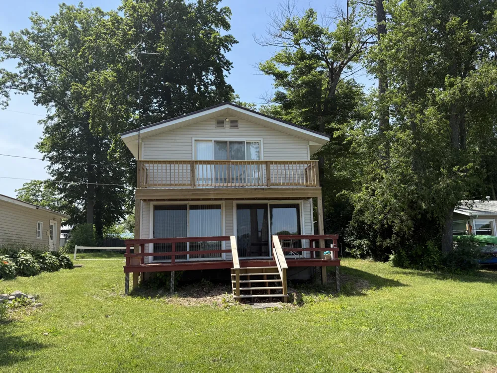 141 S Beechwood Drive SW Sidney Township, MI 48888