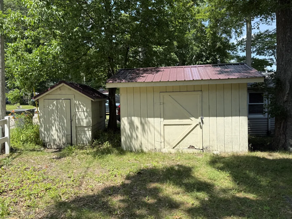 141 S Beechwood Drive SW Sidney Township, MI 48888