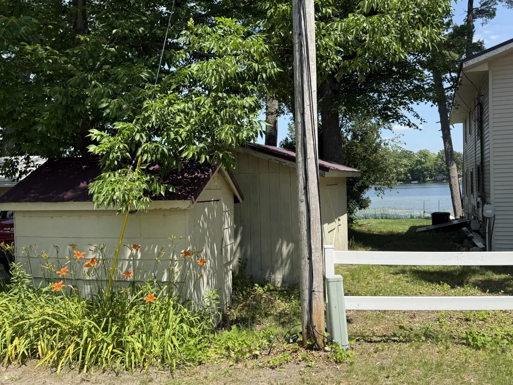 141 S Beechwood Drive SW Sidney Township, MI 48888
