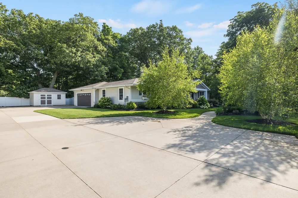 648 Francis Street Saugatuck City, MI 49453