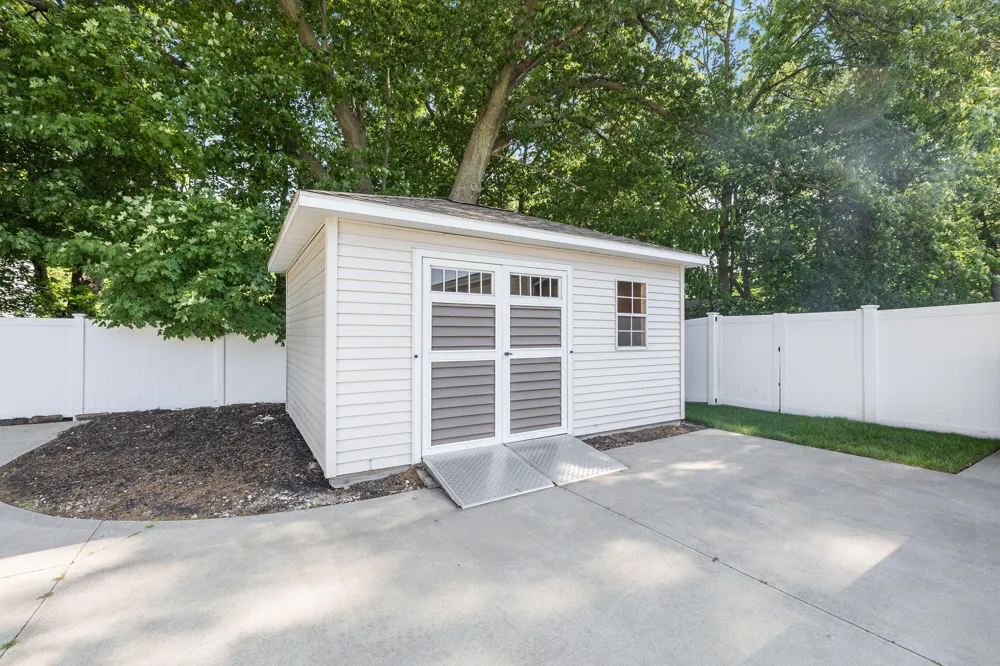 648 Francis Street Saugatuck City, MI 49453