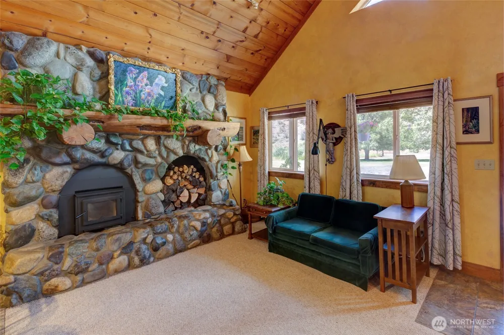 62 Old Twisp Hwy Twisp, WA 98862