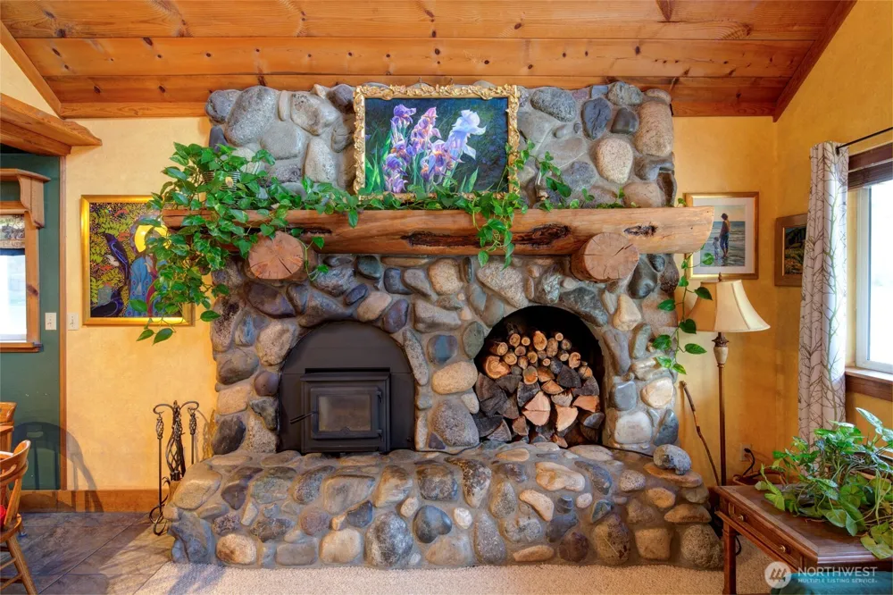 62 Old Twisp Hwy Twisp, WA 98862