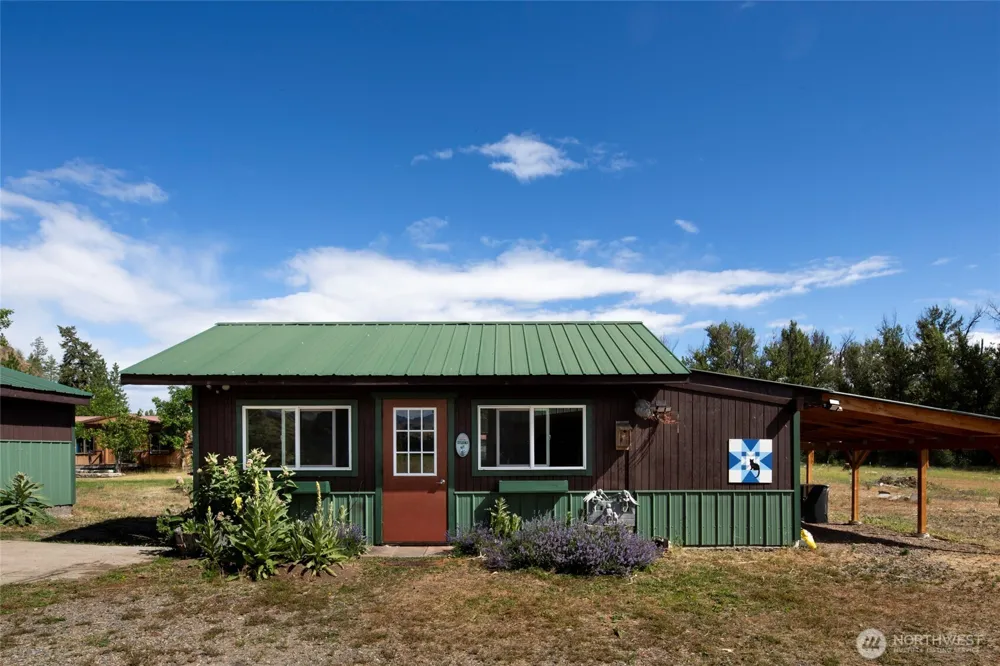 62 Old Twisp Hwy Twisp, WA 98862