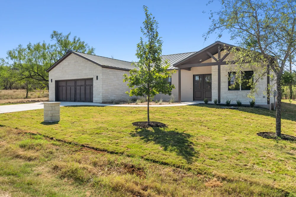 1399 Hi Circle S Horseshoe Bay, TX 78657