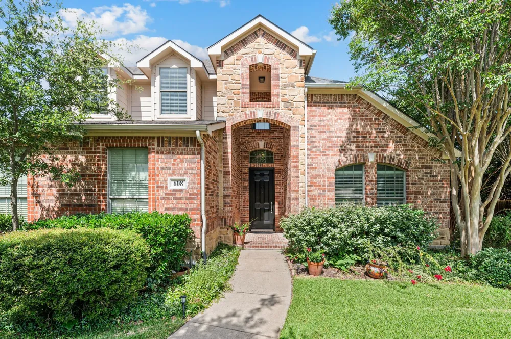 808 Briar Ridge Drive Keller, TX 76248