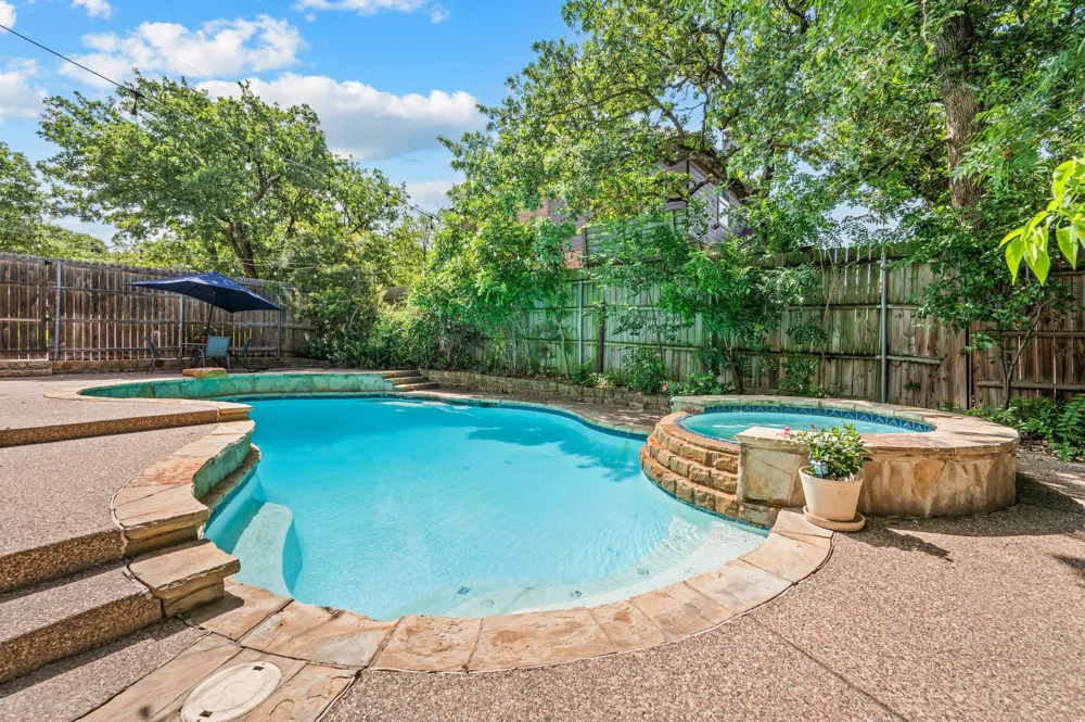 808 Briar Ridge Drive Keller, TX 76248