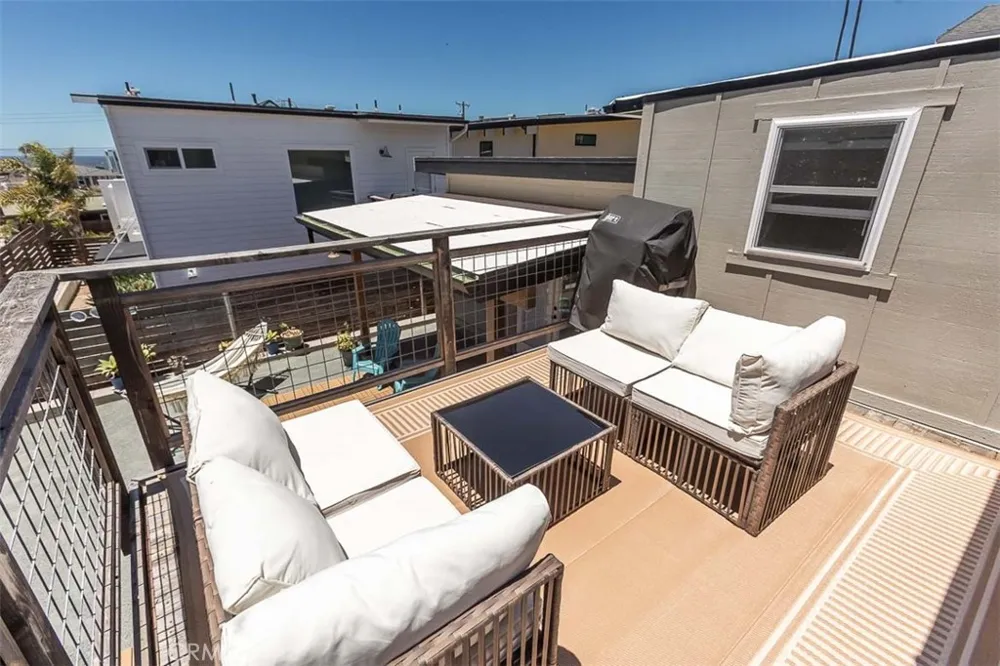 1998 Circle Cayucos, CA 93430