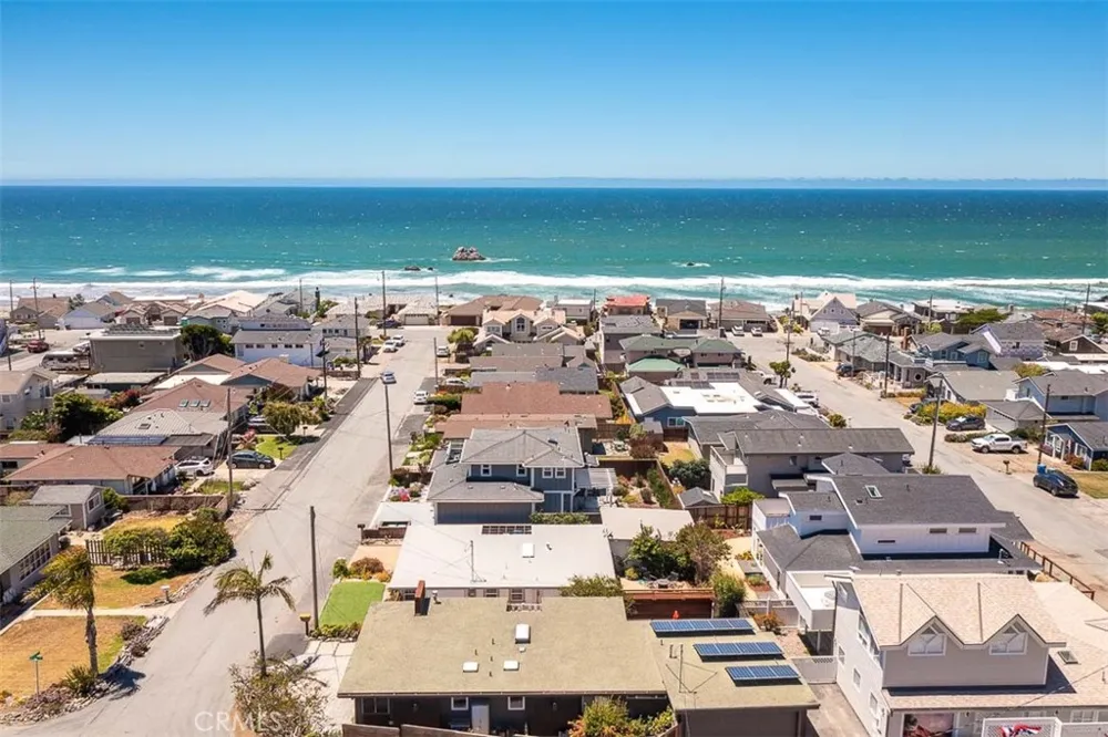 1998 Circle Cayucos, CA 93430