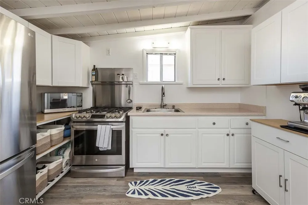 1998 Circle Cayucos, CA 93430