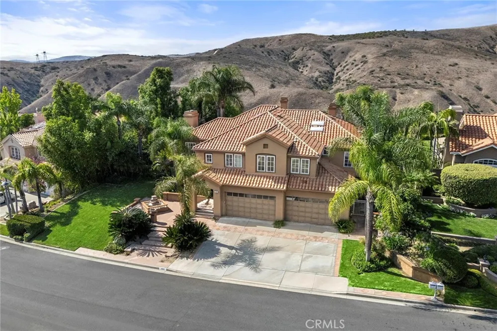 4890 Green Crest Yorba Linda, CA 92887