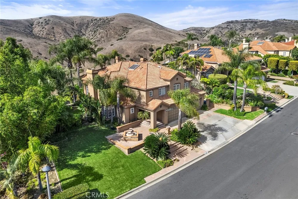4890 Green Crest Yorba Linda, CA 92887