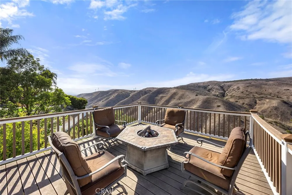 4890 Green Crest Yorba Linda, CA 92887