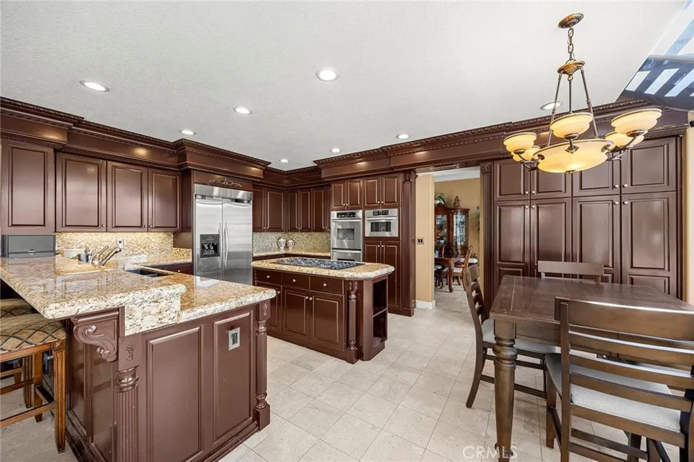 4890 Green Crest Yorba Linda, CA 92887