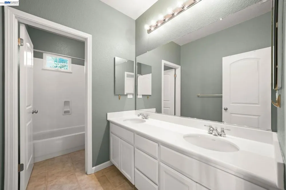 3132 Ashbrook Ln San Ramon, CA 94582