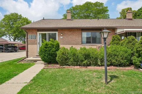 8401 18 Mile Road #112