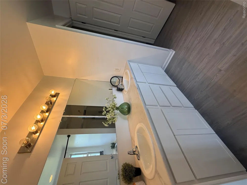 7197 Essex Drive York Charter Township, MI 48197