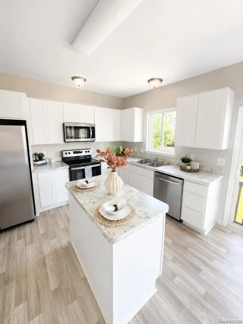 7197 Essex Drive York Charter Township, MI 48197