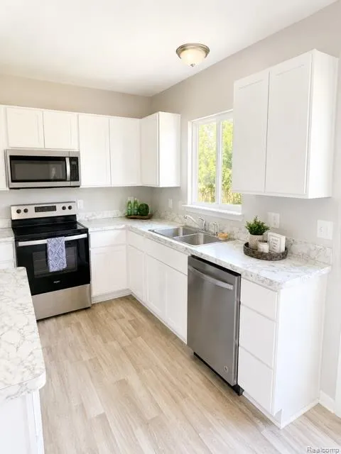 7197 Essex Drive York Charter Township, MI 48197
