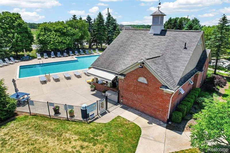 7197 Essex Drive York Charter Township, MI 48197