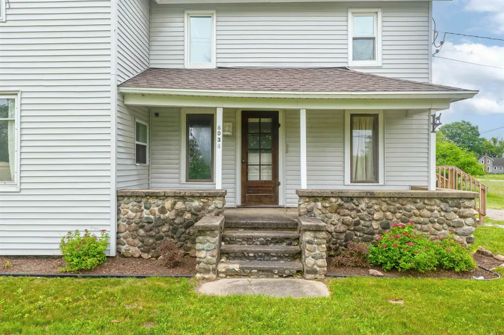 6034 Bates Road Acme Township, MI 49690