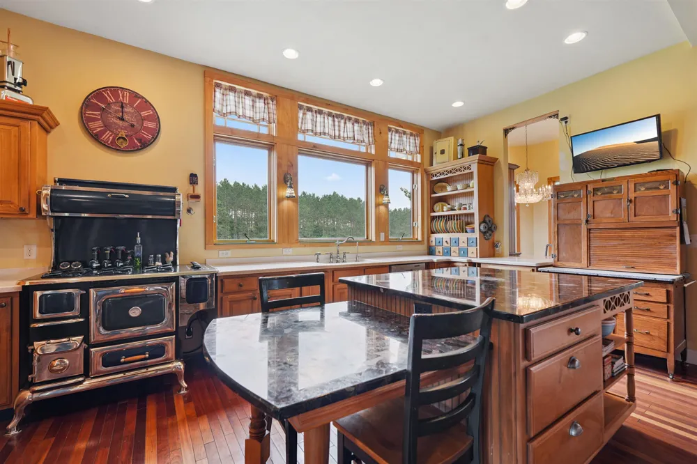 16186 200th Avenue Le Roy Township, MI 49655